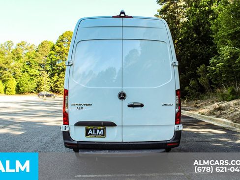 Used 2023 Mercedes-Benz Sprinter 2500 image 10