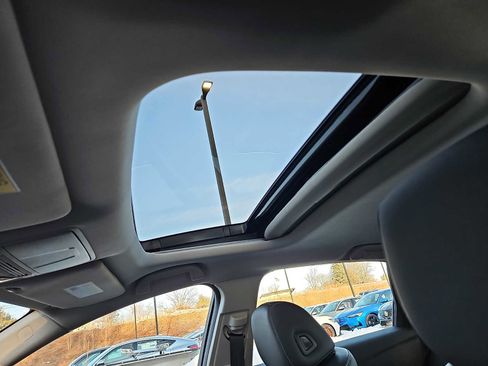 Used 2023 Acura TLX w/ Technology Package image 15