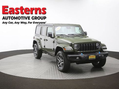 Used 2024 Jeep Wrangler Unlimited AWD/4WD image 50