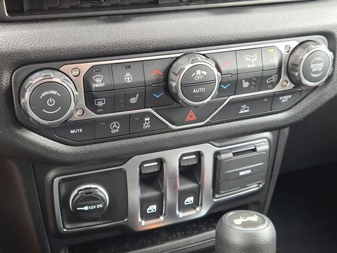 New 2026 Jeep Wrangler Sport AWD/4WD image 24