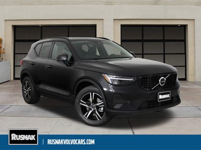 New 2026 Volvo XC40 B5 Core