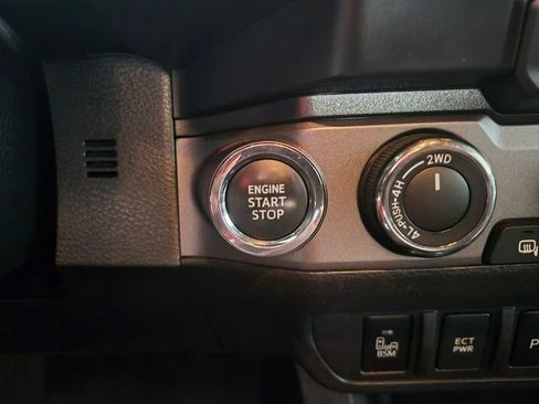 Certified 2023 Toyota Tacoma TRD Off-Road w/ Advanced Technology Package AWD/4WD image 24
