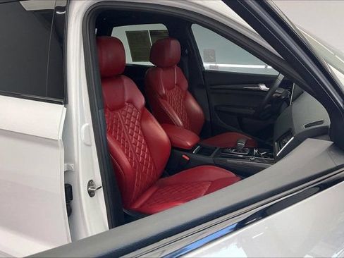 Used 2023 Audi SQ5 Prestige w/ Prestige Package AWD/4WD image 6