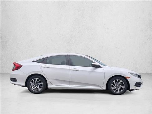 Used 2016 Honda Civic EX image 4