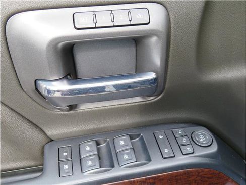 Used 2019 GMC Sierra 3500 SLT w/ Driver Alert Package image 14