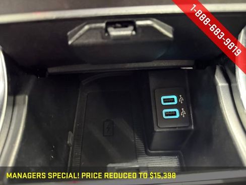 Used 2019 Ford Edge Titanium image 17