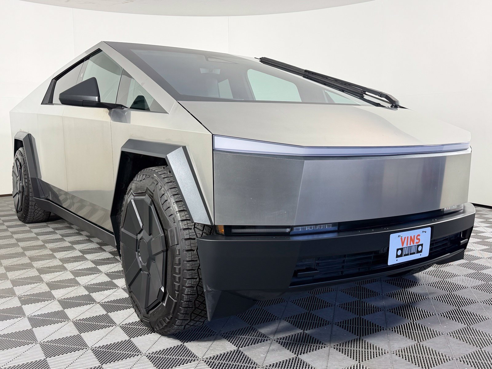 Used 2024 Tesla Cybertruck AWD Crew Cab image 1