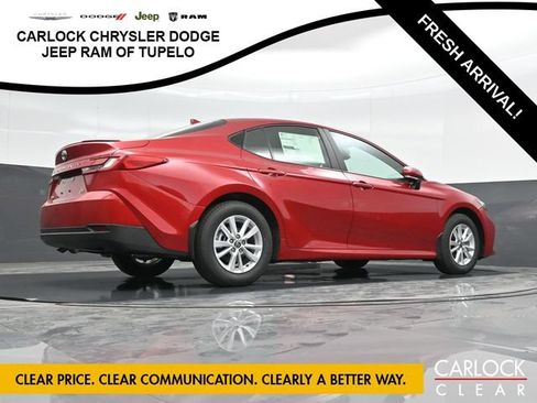 Used 2025 Toyota Camry LE w/ Convenience Package FWD image 39