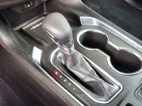 Certified 2022 Chevrolet Traverse LT image 21