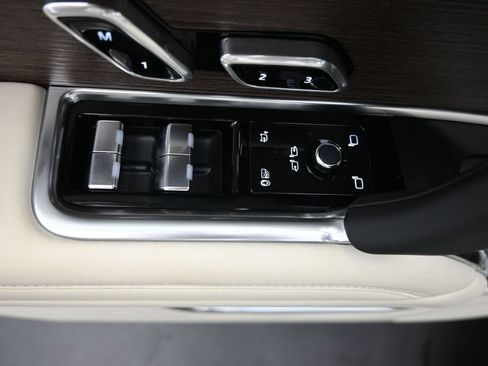 New 2026 Land Rover Range Rover SE AWD/4WD image 24