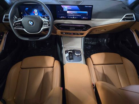 Used 2025 BMW 330i xDrive Sedan w/ Convenience Package image 10
