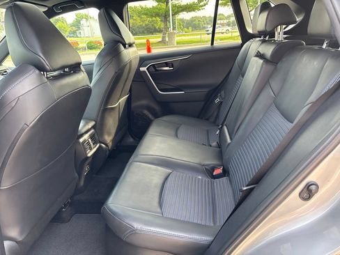 Used 2020 Toyota RAV4 XSE w/ XSE Grade Weather Package AWD/4WD image 43