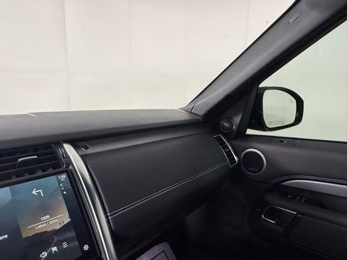 Used 2022 Land Rover Discovery HSE R-Dynamic image 10