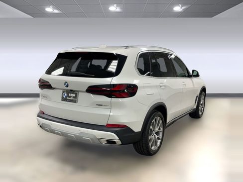 New 2026 BMW X5 sDrive40i w/ Premium Package image 8
