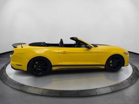Used 2015 Ford Mustang Premium RWD image 4