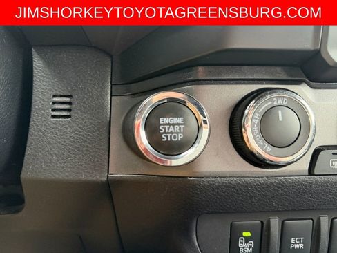 Used 2023 Toyota Tacoma TRD Sport w/ Technology Package image 28