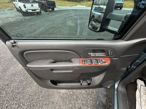 Used 2012 GMC Sierra 3500 SLT w/ SLT Convenience Package image 7