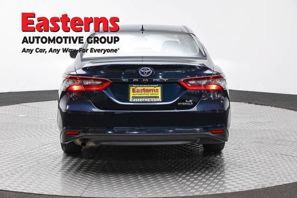 Used 2021 Toyota Camry LE FWD image 8