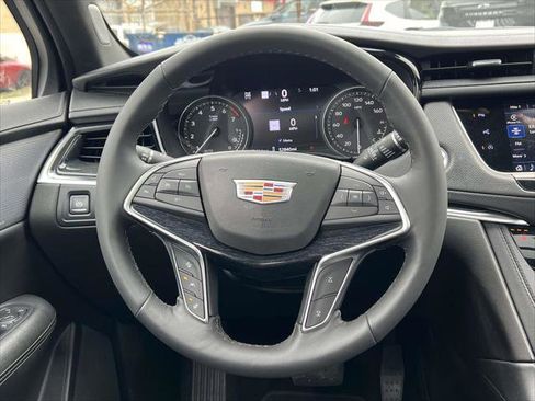 Certified 2022 Cadillac XT5 Premium Luxury w/ Technology Package image 16