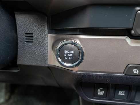 Used 2023 Toyota Tacoma SR5 w/ Technology Package RWD image 30