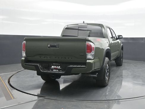 Used 2022 Toyota Tacoma TRD Off-Road w/ TRD Premium Off Road Package AWD/4WD image 6