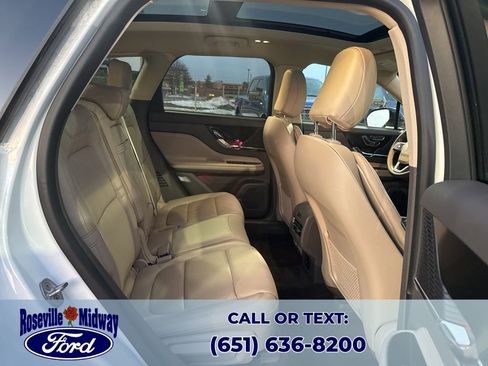 Used 2022 Lincoln Corsair AWD w/ Premium Package image 39