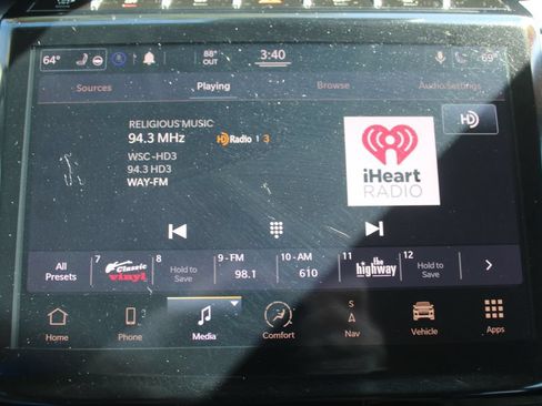 Used 2021 Jeep Grand Cherokee L Limited RWD image 45