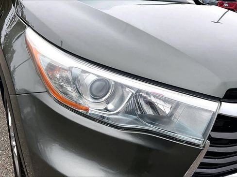 Certified 2016 Toyota Highlander Limited Platinum image 27