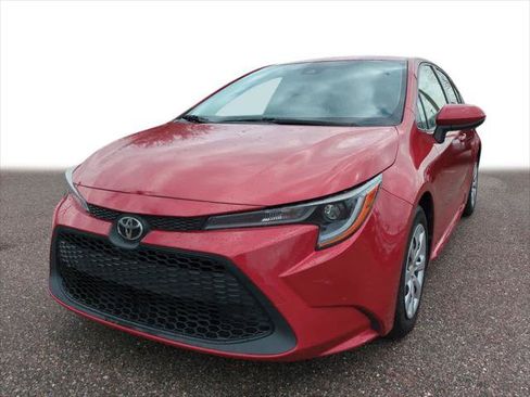 Certified 2021 Toyota Corolla LE image 1