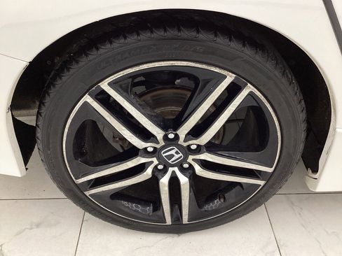 Used 2016 Honda Accord Touring image 48