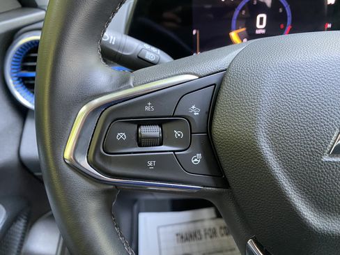 Used 2024 Chevrolet Trax LT w/ LT Convenience Package FWD image 19