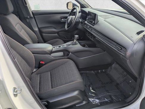 Used 2025 Honda HR-V Sport image 21