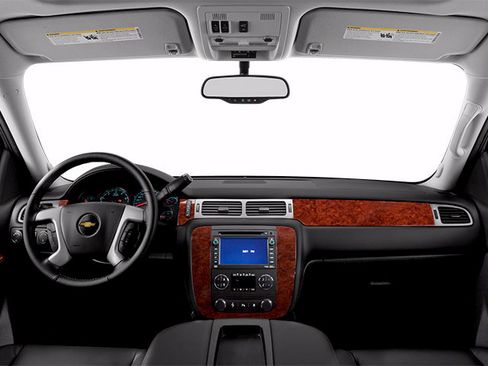 Used 2014 Chevrolet Tahoe LTZ AWD/4WD image 10