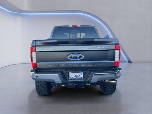 Used 2019 Ford F250 Lariat w/ Lariat Ultimate Package image 5