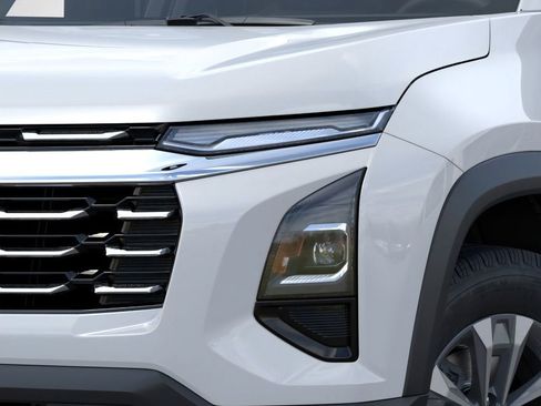 New 2026 Chevrolet Equinox LT AWD/4WD image 10