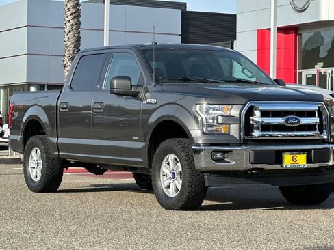 Used 2017 Ford F150 XLT image 2