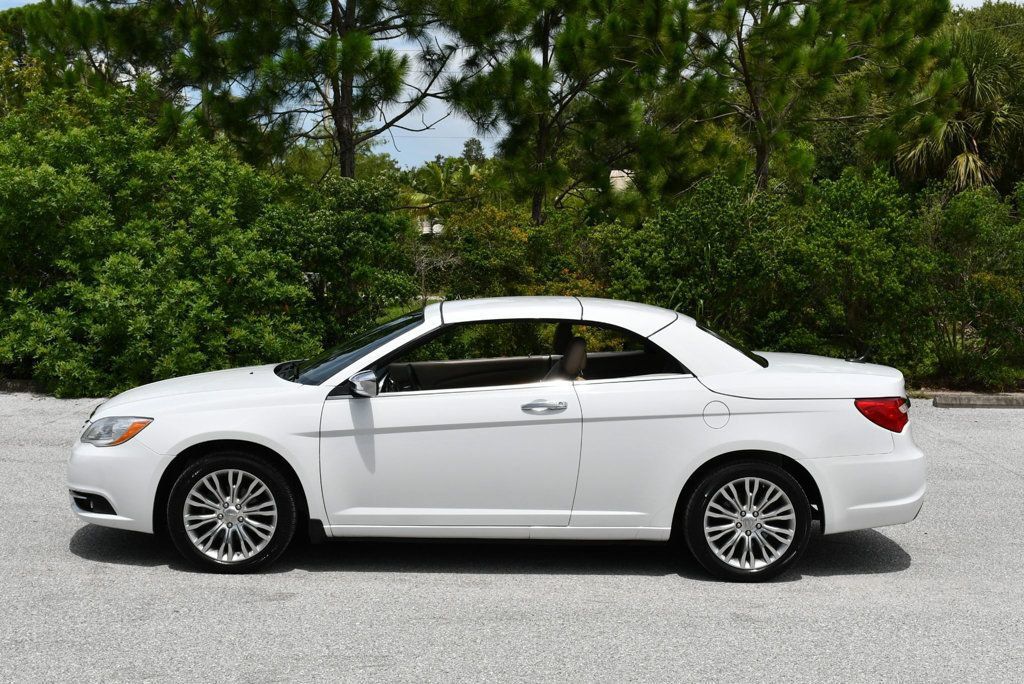Used 2012 Chrysler 200 Limited FWD image 32