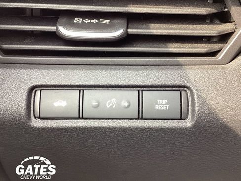 Used 2025 Nissan Altima 2.5 SV AWD/4WD image 21