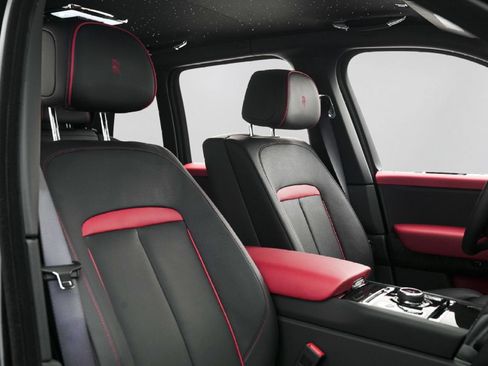 Certified 2025 Rolls-Royce Cullinan AWD/4WD image 39
