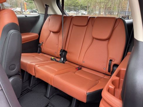 Used 2024 Kia Carnival SX Prestige FWD image 25
