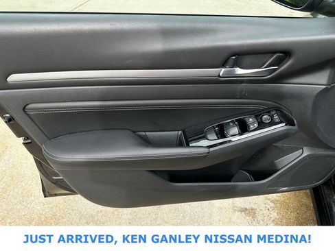 Certified 2021 Nissan Altima 2.5 SV AWD/4WD image 14