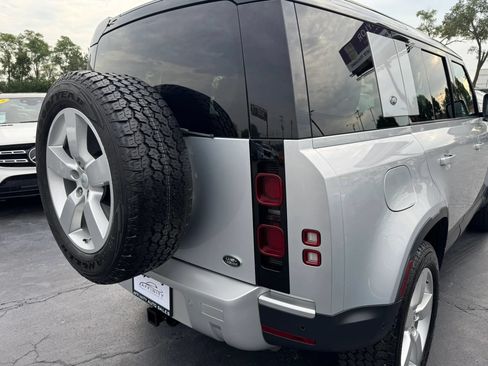 Used 2020 Land Rover Defender 110 First Edition AWD/4WD image 5