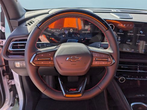 New 2026 Chevrolet Traverse RS image 22