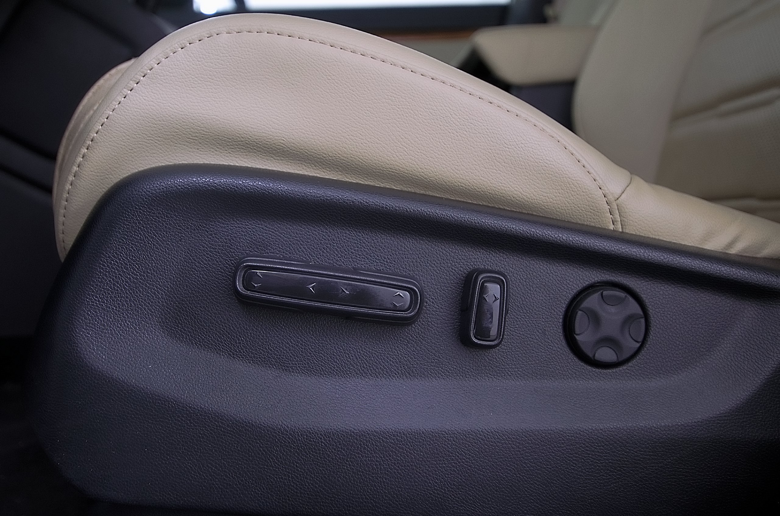 Used 2021 Honda CR-V Touring image 23