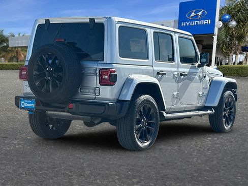 Used 2023 Jeep Wrangler Unlimited Sahara w/ Cold Weather Group AWD/4WD image 3