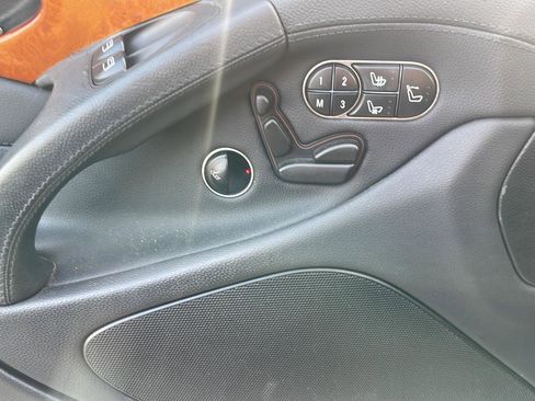 Used 2009 Mercedes-Benz SL 550 image 9