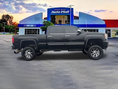 Used 2015 GMC Sierra 2500 Denali image 8