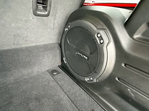 Used 2021 Jeep Wrangler Unlimited Rubicon 4xe w/ Cold Weather Group AWD/4WD image 31