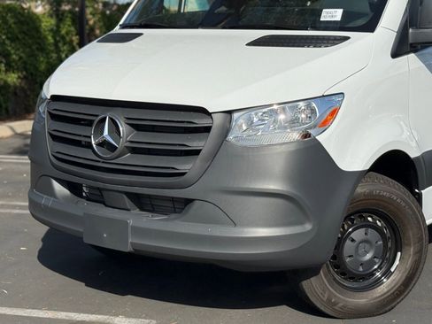 New 2026 Mercedes-Benz Sprinter 2500 image 3