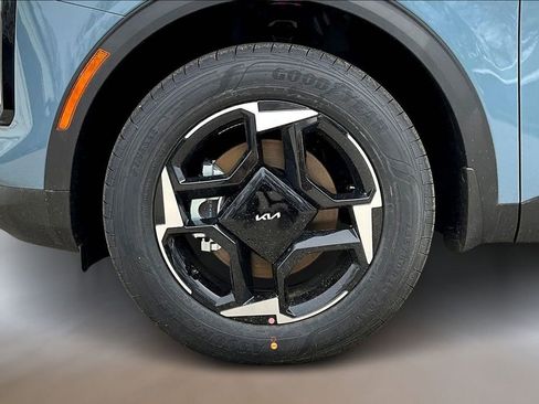New 2026 Kia Sportage EX AWD/4WD image 13